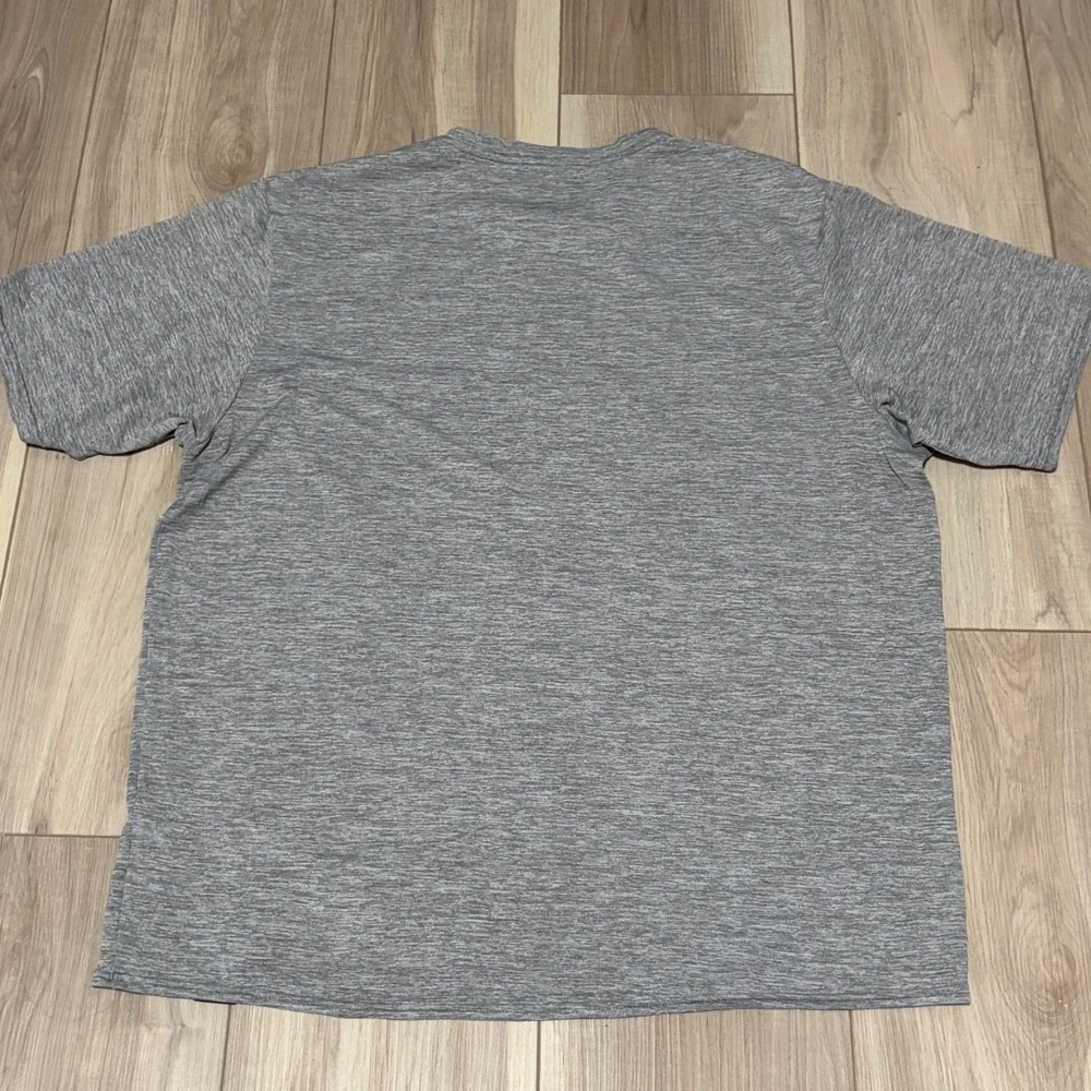 Patagonia Capilene Cool Daily Shirt Mens Medium Gray Heather 1973 Graphic Tee